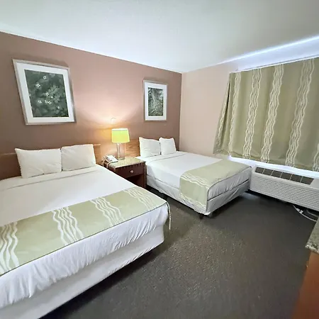 Bison Inn & Suites On University